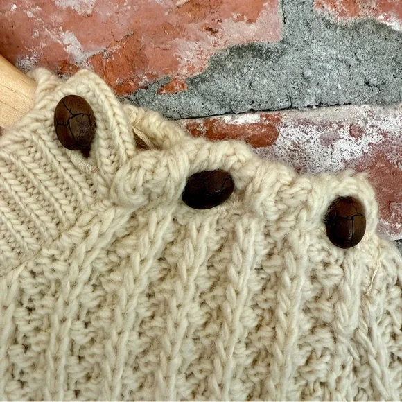 Vintage Cream Fisherman Wool Sweater Button Shoulder Chunky‎ Knit - Picture 4 of 5